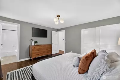 8837 34th Avenue SW, Seattle, WA 98126 - Photo 13