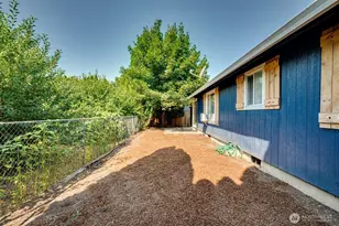 2129 Dahlia St, Woodland, WA 98674 - Photo 5