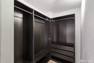 150 Melrose Ave E, Seattle, WA 98102 - Photo 17