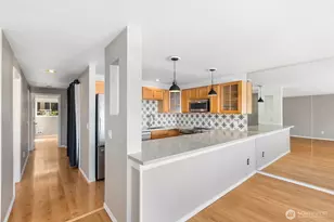 150 Melrose Ave E, Seattle, WA 98102 - Photo 11