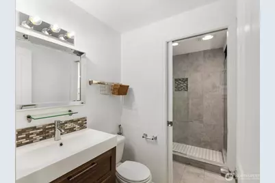 150 Melrose Avenue E #504, Seattle, WA 98102 - Photo 19
