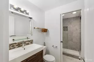 150 Melrose Ave E, Seattle, WA 98102 - Photo 19