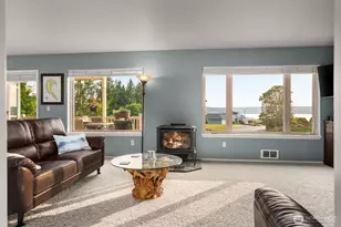 780 Malabar Dr, Camano Island, WA 98282 - Photo 5