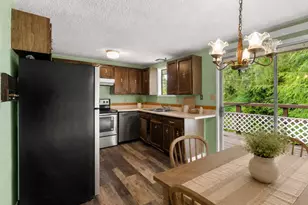 805 Valley View Way, Aberdeen, WA 98520 - Photo 7