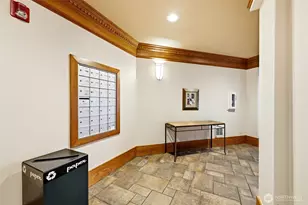 120 1st Ave W, Seattle, WA 98119 - Photo 23