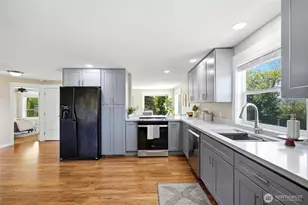 4519 38th St SE, Everett, WA 98201 - Photo 13