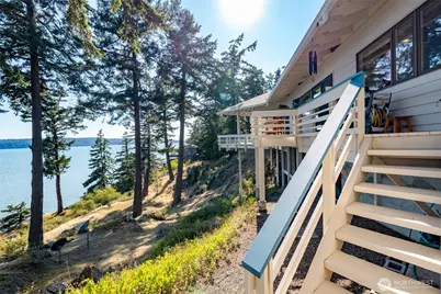 733 Tillamuk Drive, La Conner, WA 98257 - Photo 35