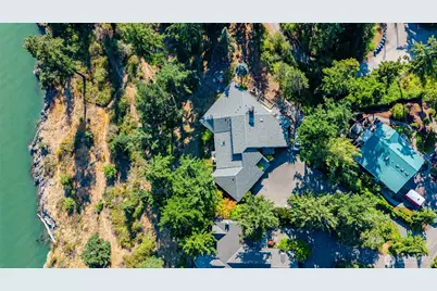733 Tillamuk Drive, La Conner, WA 98257 - Photo 39