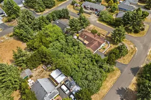 700 Island Cir SE, Ocean Shores, WA 98569 - Photo 35