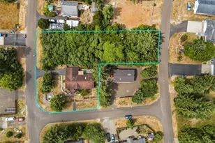 700 Island Cir SE, Ocean Shores, WA 98569 - Photo 31