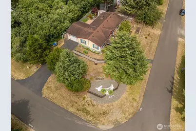 700 Island Circle SE, Ocean Shores, WA 98569 - Photo 33