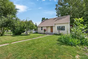 804 Crescent Dr, Grandview, WA 98930 - Photo 5