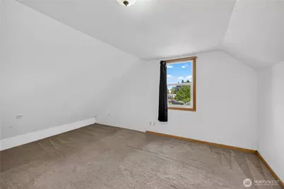 804 Crescent Drive, Grandview, WA 98930 - Photo 9