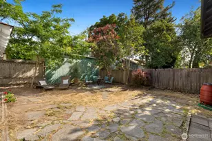 410 N 46th St, Seattle, WA 98103 - Photo 27