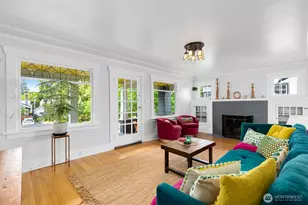 410 N 46th St, Seattle, WA 98103 - Photo 3