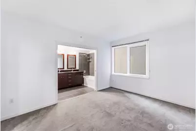 76 Cedar Street #405, Seattle, WA 98121 - Photo 19
