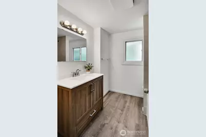2328 Tacoma Avenue S, Tacoma, WA 98402 - Photo 9