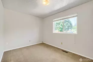 3203 NE 195th St, Lake Forest Park, WA 98155 - Photo 19