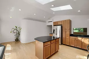 3203 NE 195th St, Lake Forest Park, WA 98155 - Photo 7