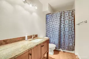 3203 NE 195th St, Lake Forest Park, WA 98155 - Photo 21