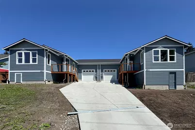 1917 W 10th Street, Port Angeles, WA 98363 - Photo 1