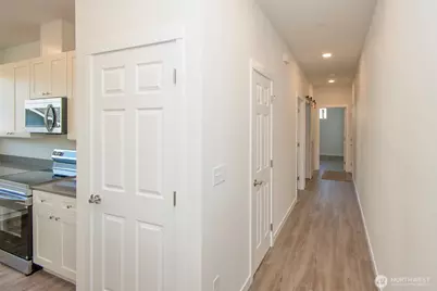 1917 W 10th Street, Port Angeles, WA 98363 - Photo 17