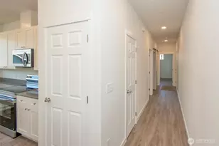 1917 W 10th St, Port Angeles, WA 98363 - Photo 17
