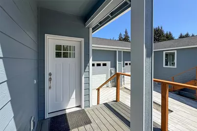 1917 W 10th Street, Port Angeles, WA 98363 - Photo 5
