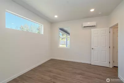 1917 W 10th Street, Port Angeles, WA 98363 - Photo 29