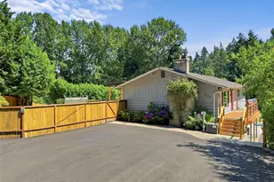 629 43rd Ave SW, Puyallup, WA 98373 - Photo 3