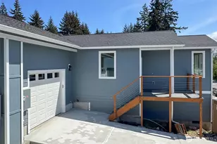 1911 W 10th St, Port Angeles, WA 98363 - Photo 3