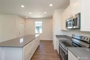 1911 W 10th St, Port Angeles, WA 98363 - Photo 13