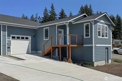 1911 W 10th St, Port Angeles, WA 98363 - Photo 1
