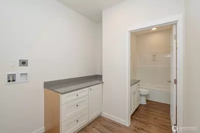 1911 W 10th St, Port Angeles, WA 98363 - Photo 21