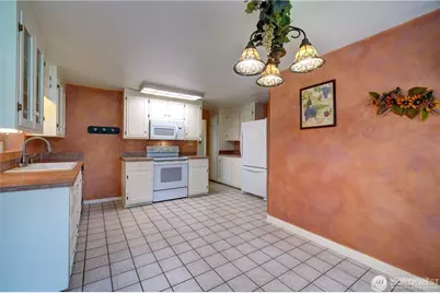1325 23rd Avenue SW, Puyallup, WA 98371 - Photo 9