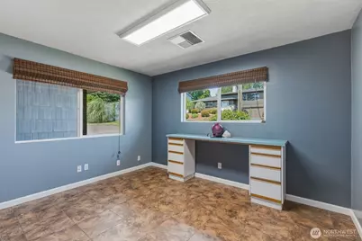 135 Victoria Street, Longview, WA 98632 - Photo 17