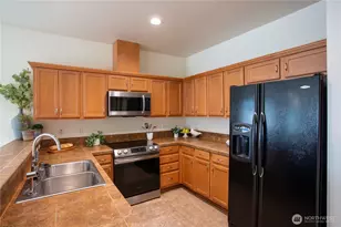 973 NE Ingram St, Issaquah, WA 98029 - Photo 11