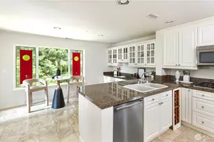 11122 NE 41st Dr, Kirkland, WA 98033 - Photo 11