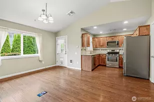 405 NW 7th Ave, Kelso, WA 98626 - Photo 9