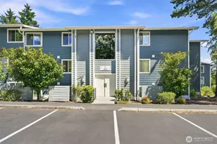 4641 W Lake Sammamish Parkway SE, Issaquah, WA 98027 - Photo 3