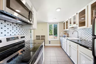4641 W Lake Sammamish Parkway SE #F305, Issaquah, WA 98027 - Photo 9