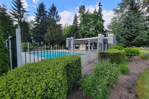 4641 W Lake Sammamish Parkway SE, Issaquah, WA 98027 - Photo 35