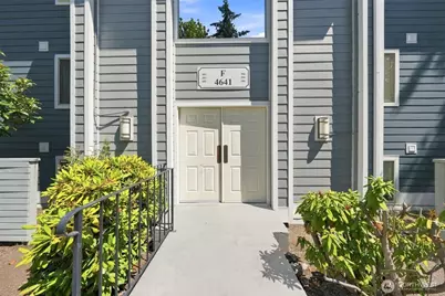 4641 W Lake Sammamish Parkway SE #F305, Issaquah, WA 98027 - Photo 5