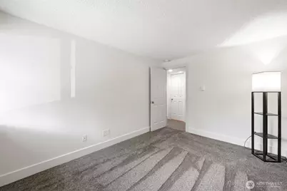4641 W Lake Sammamish Parkway SE #F305, Issaquah, WA 98027 - Photo 27