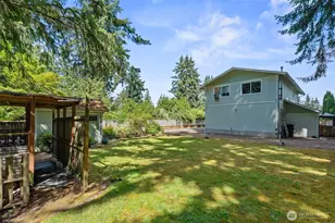 7409 207th Ave E, Bonney Lake, WA 98391 - Photo 31