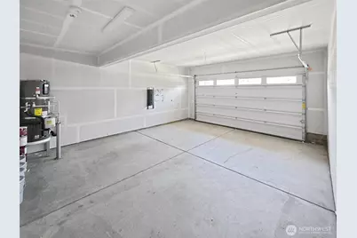 15005 Tyee Drive E, Bonney Lake, WA 98391 - Photo 11