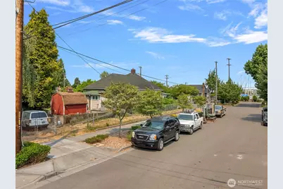 1445 S Cloverdale Street, Seattle, WA 98108 - Photo 11