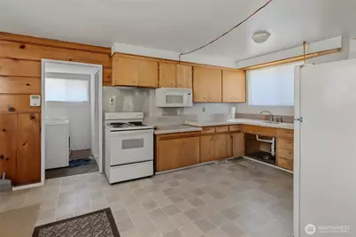 1445 S Cloverdale Street, Seattle, WA 98108 - Photo 15