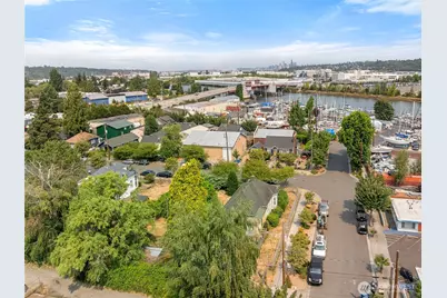 1445 S Cloverdale Street, Seattle, WA 98108 - Photo 1