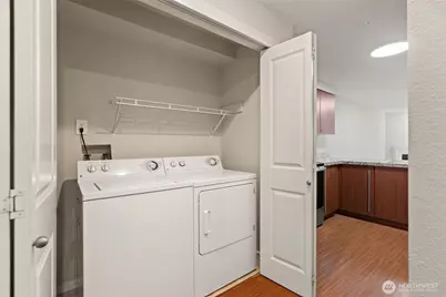 11309 NE 128th Street #F104, Kirkland, WA 98034 - Photo 17